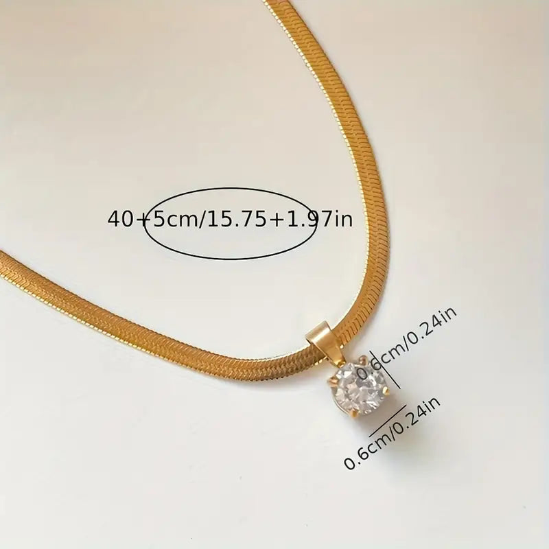 Collar elegante con colgante de strass | Oro