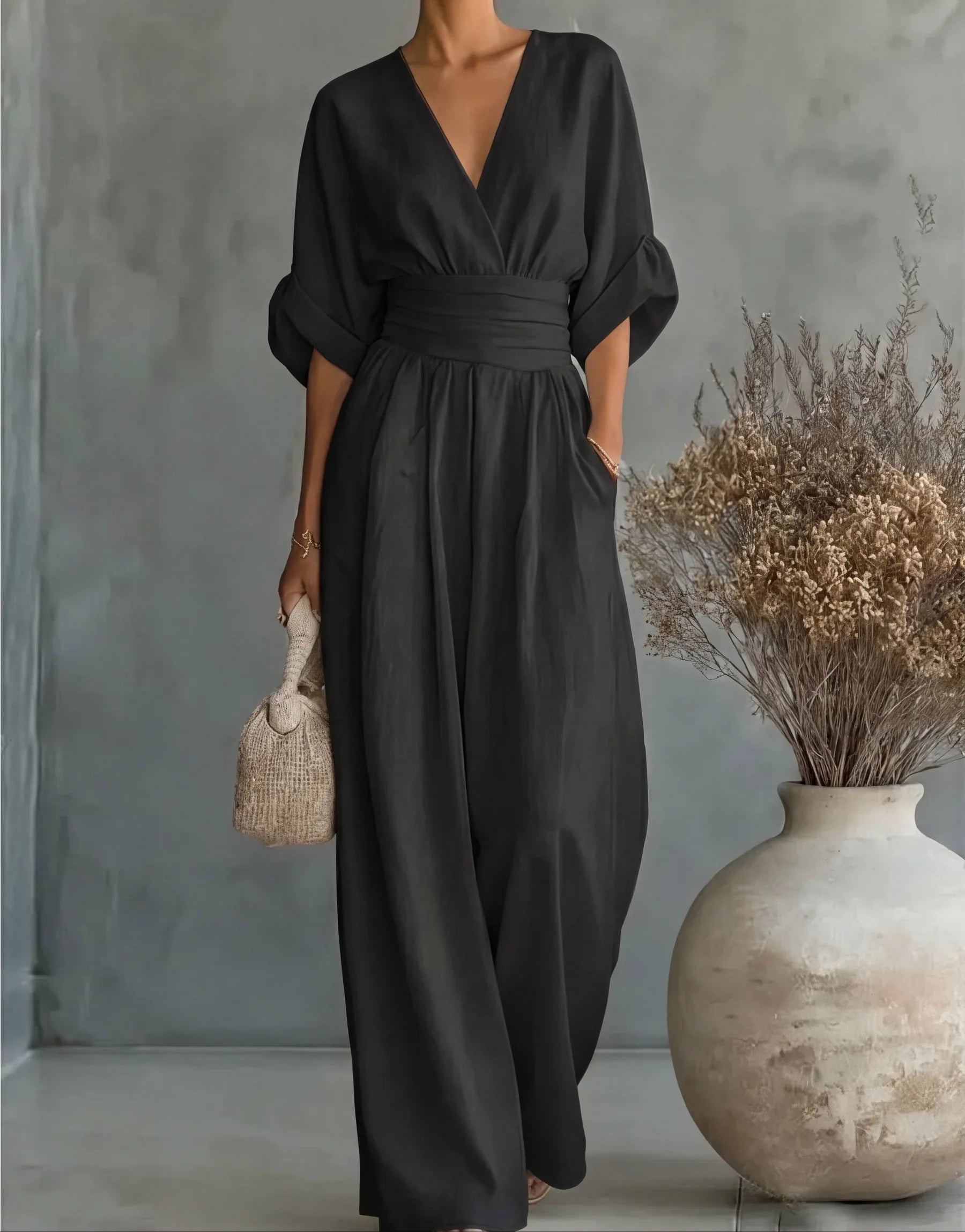Daniela - Mono elegante de escote en V y pierna ancha