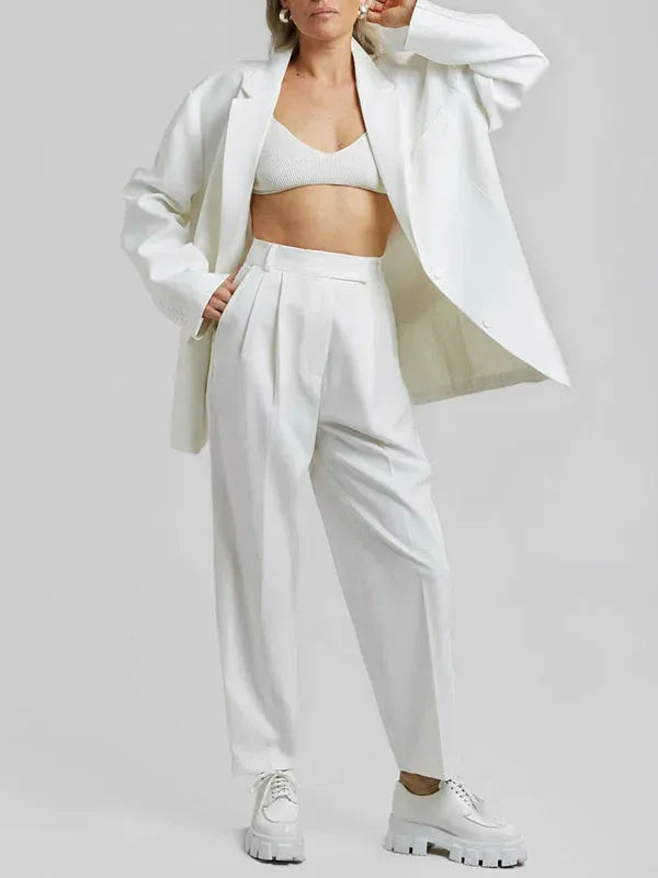 Sofia | Blazer oversize blanco de líneas limpias
