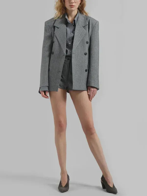 Sofia | Blazer gris a rayas con cinturón